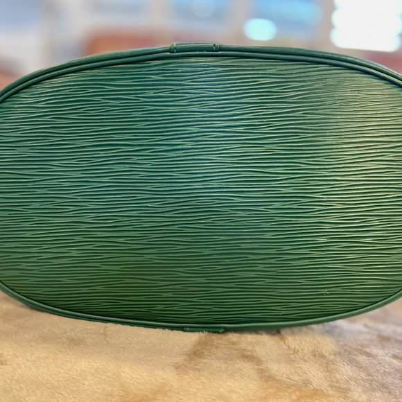 Louis Vuitton Randonnee PM Epi Borneo Green - Picture 9 of 16